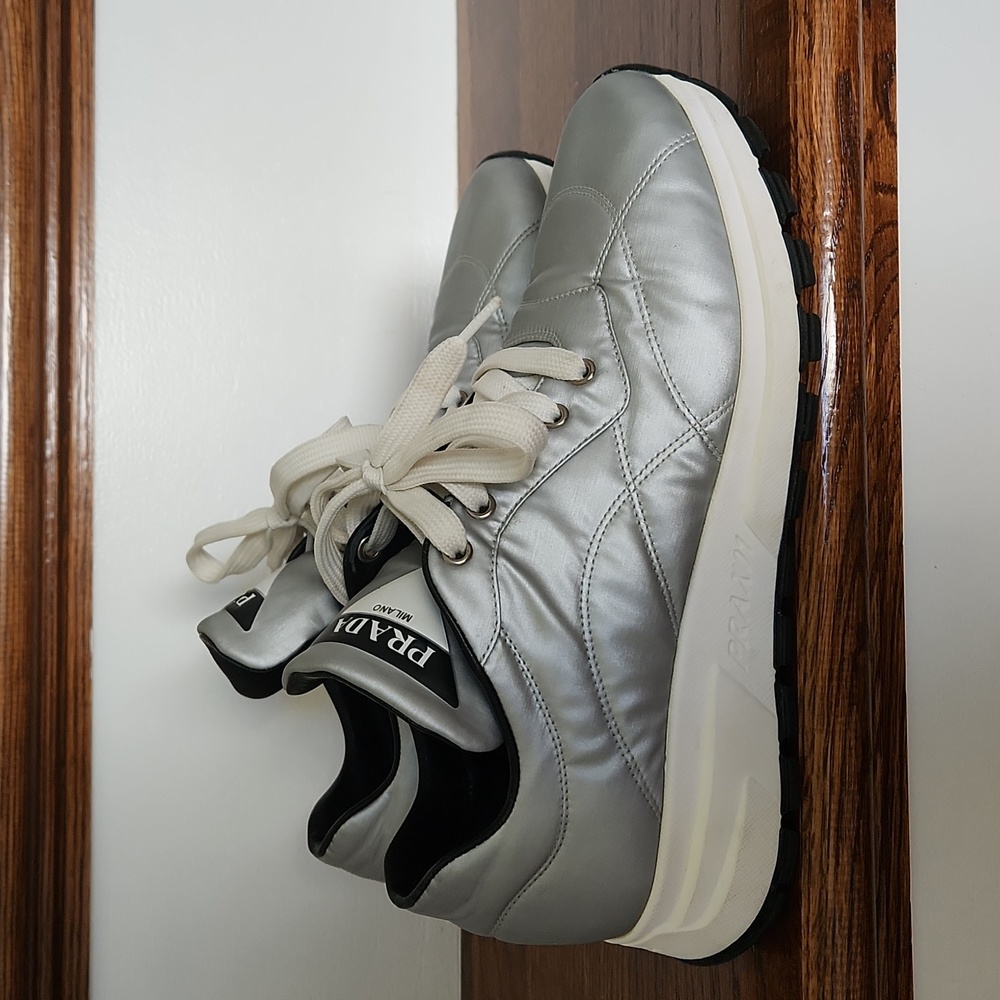 Prada Metallic Silver Quilted Nylon sneakers womens size 38.5 ( USA size 8.5) - Picture 3 of 14
